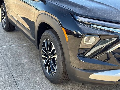 New 2026 Chevrolet TrailBlazer LT w/ Driver Confidence Package FWD image 5