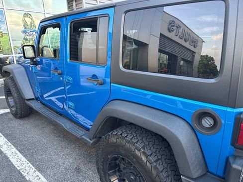 Used 2016 Jeep Wrangler Unlimited Sport w/ Quick Order Package 24S AWD/4WD image 7