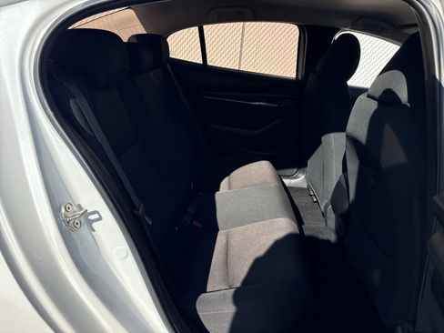 Used 2020 MAZDA MAZDA3 Sedan image 12