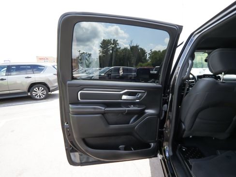 Used 2025 RAM 1500 Big Horn AWD/4WD image 13