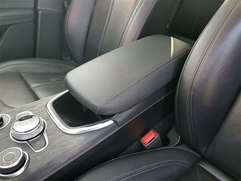 Used 2020 Alfa Romeo Stelvio Sport w/ Cold Weather Package image 31