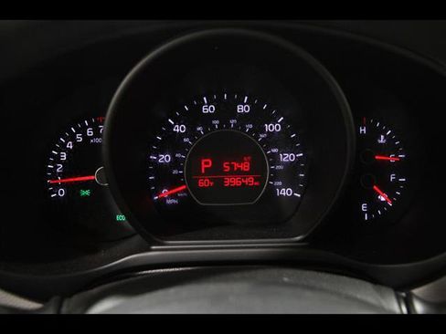 Used 2016 Kia Soul w/ Option Group 020 FWD image 8