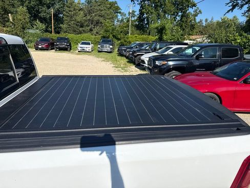 Used 2021 RAM 1500 Limited AWD/4WD image 9