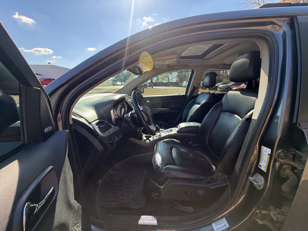 Used 2015 Dodge Journey SXT w/ Sun/Sound Group AWD/4WD image 13