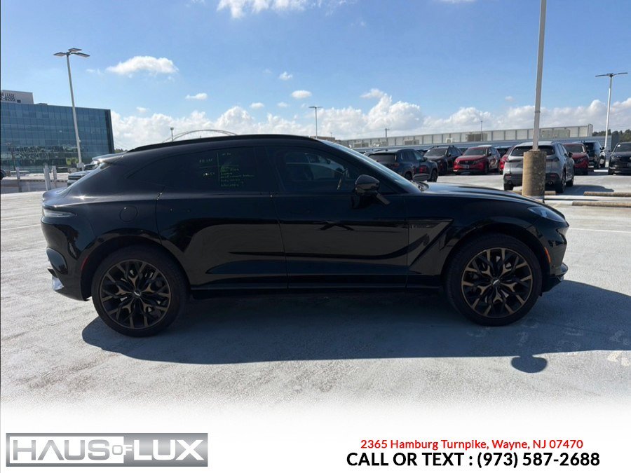Used 2021 Aston Martin DBX AWD/4WD image 8