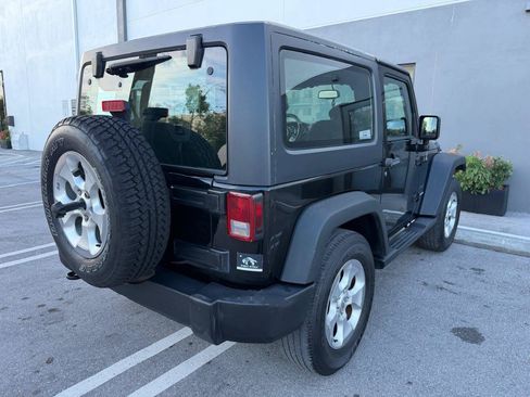 Used 2013 Jeep Wrangler Sport AWD/4WD image 9