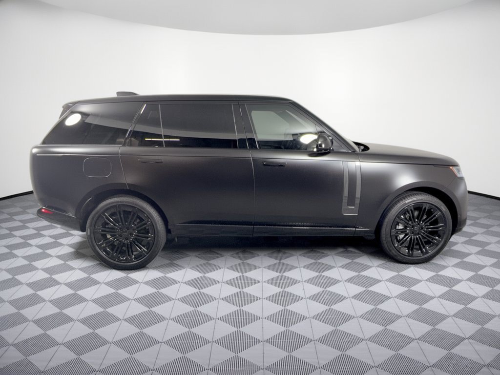 Used 2026 Land Rover Range Rover Long Wheelbase SE AWD/4WD image 8