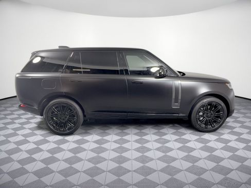 Used 2026 Land Rover Range Rover Long Wheelbase SE AWD/4WD image 8