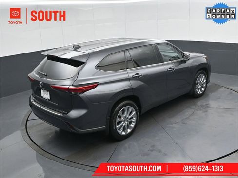 Used 2023 Toyota Highlander Limited image 40