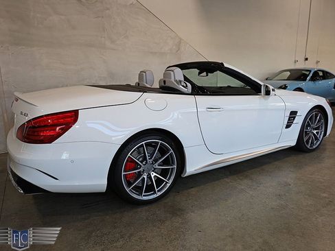Used 2017 Mercedes-Benz SL 63 AMG image 5