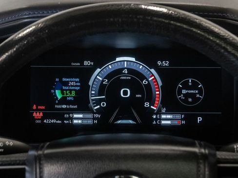 Used 2024 Toyota Tundra Platinum AWD/4WD image 15
