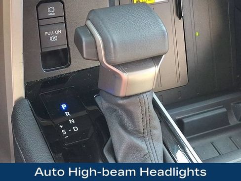Used 2024 Toyota Tundra Limited AWD/4WD image 11