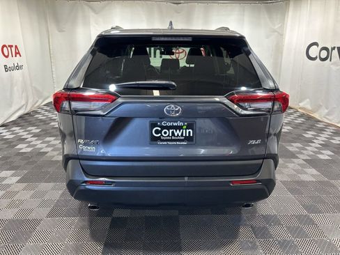 Used 2020 Toyota RAV4 XLE Premium image 6