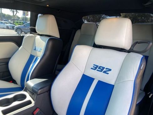 Used 2011 Dodge Challenger SRT8 RWD image 17