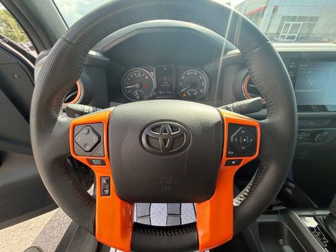 Used 2021 Toyota Tacoma TRD Sport AWD/4WD image 30