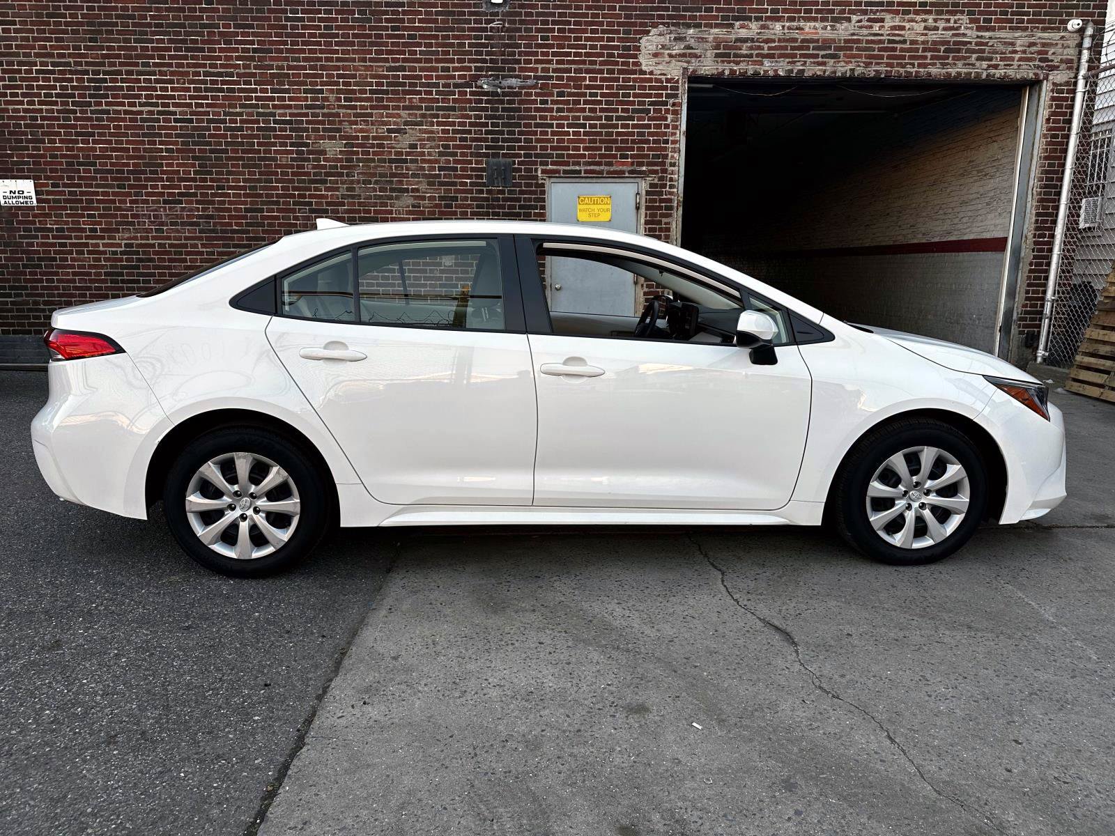 Certified 2023 Toyota Corolla LE FWD image 7