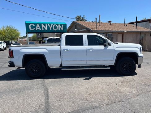 Used 2018 GMC Sierra 1500 SLT AWD/4WD image 2