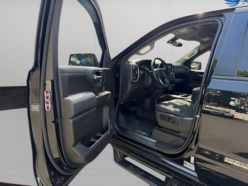 Used 2021 Chevrolet Silverado 1500 LT Trail Boss AWD/4WD image 19