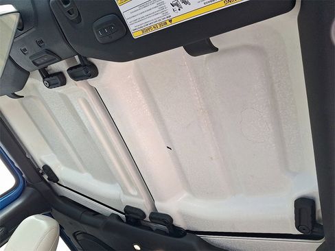 Used 2021 Jeep Gladiator Mojave w/ Dual Top Group image 21