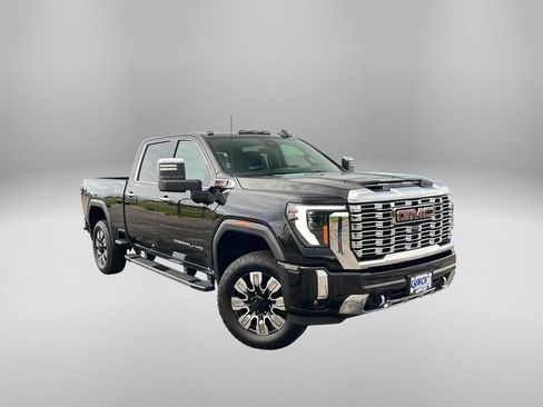 Used 2024 GMC Sierra 2500 Denali w/ Technology Package image 5