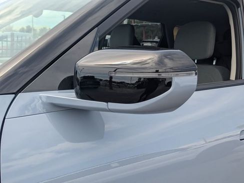 New 2027 Kia Seltos S FWD image 12