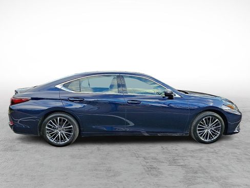 Certified 2023 Lexus ES 350 w/ Premium Package image 7