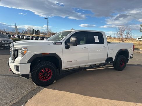 Used 2022 GMC Sierra 2500 AT4 image 26