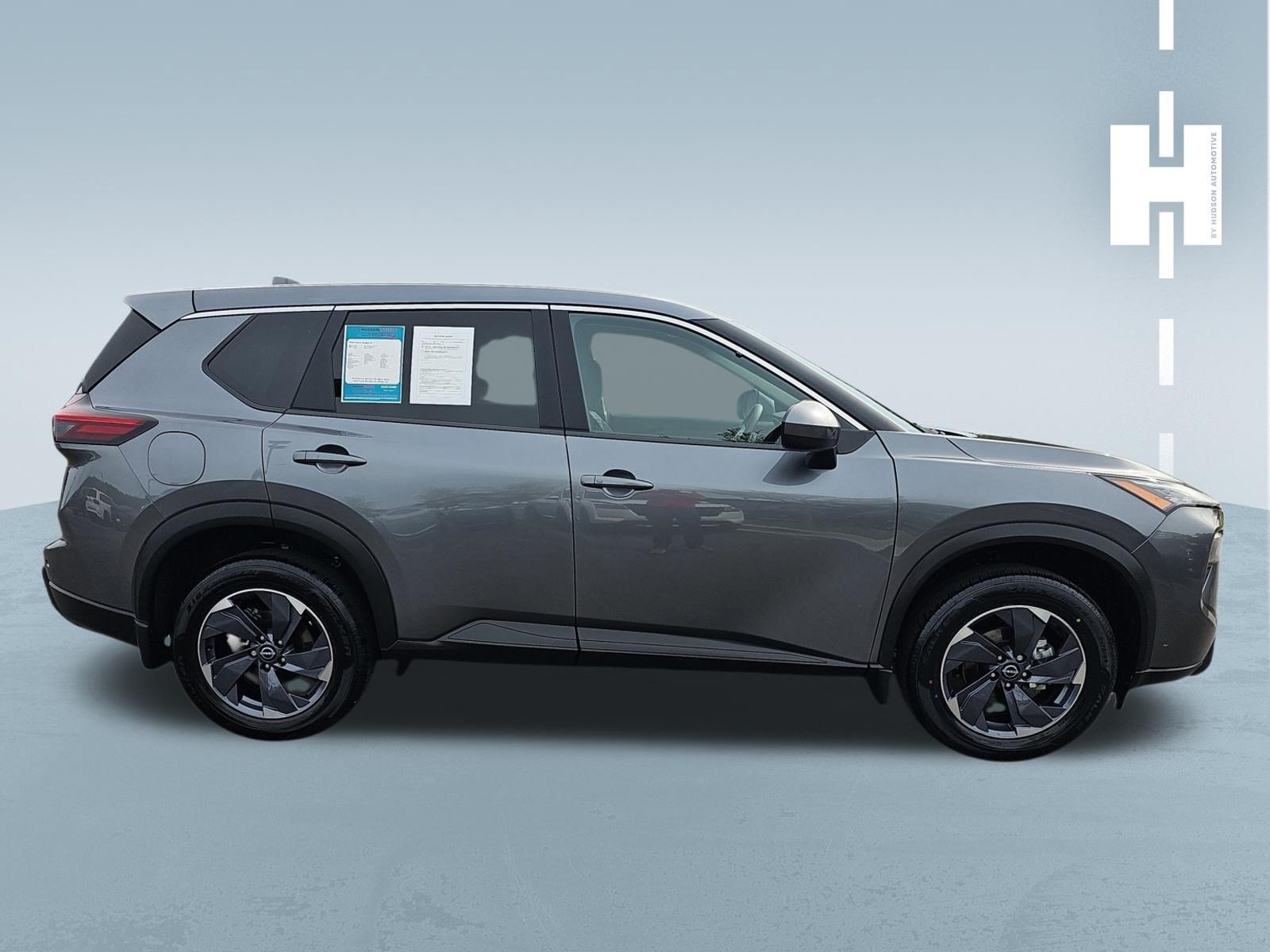 Used 2026 Nissan Rogue SV FWD image 3