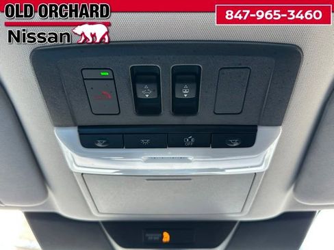 Used 2025 Nissan Pathfinder SL w/ SL Premium Package image 18