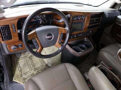 Used 2016 GMC Savana 2500 RWD image 22
