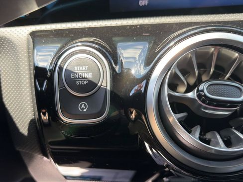 Used 2025 Mercedes-Benz CLA 250 4MATIC image 20