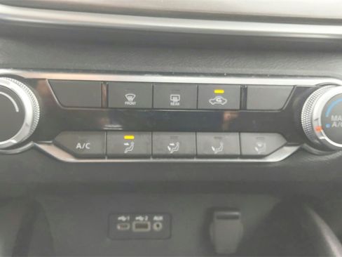 Used 2024 Nissan Altima 2.5 SV image 23