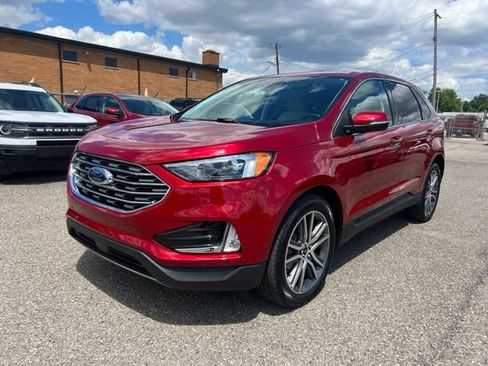 Certified 2023 Ford Edge Titanium AWD/4WD image 29