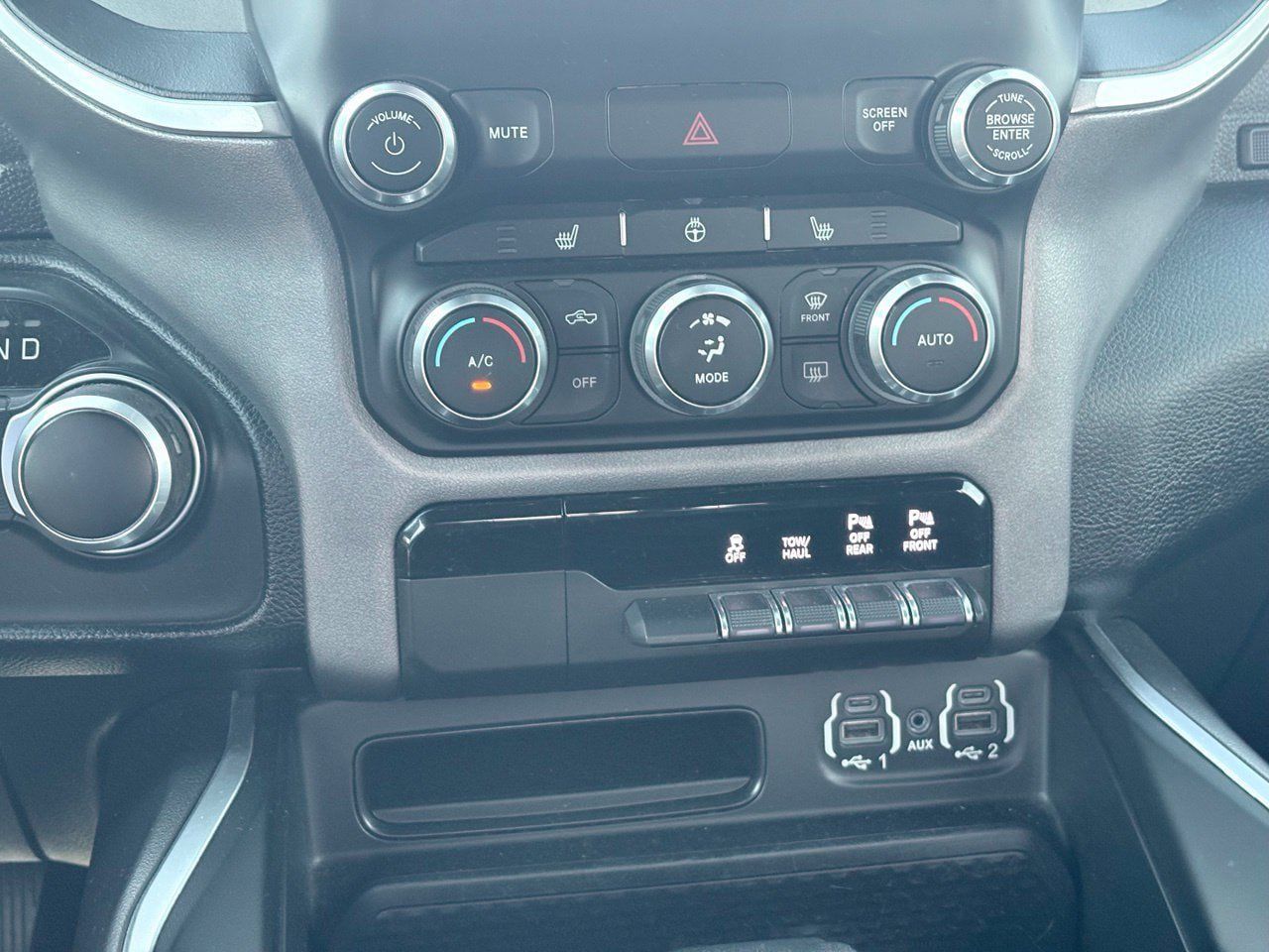Used 2021 RAM 1500 Big Horn RWD image 11