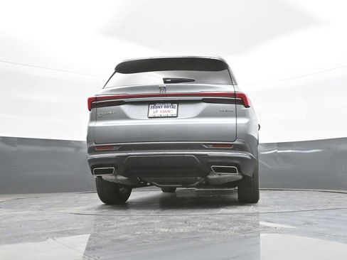 Used 2025 Buick Enclave Preferred w/ Power Package image 45