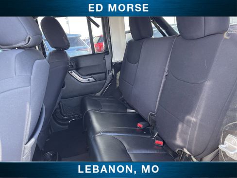 Used 2018 Jeep Wrangler Unlimited Sahara image 21