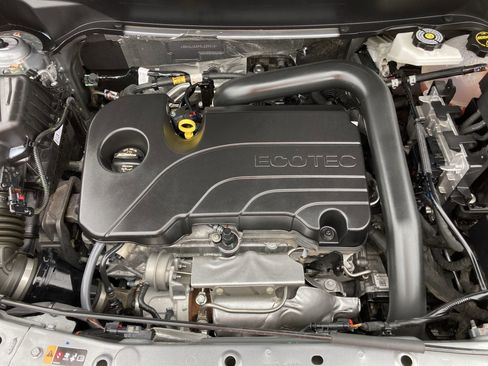 Used 2025 GMC Terrain Elevation image 18