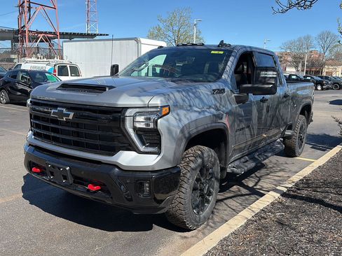 New 2026 Chevrolet Silverado 2500 LT w/ Trail Boss Package AWD/4WD image 2