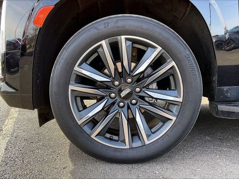 Used 2023 Cadillac Escalade Sport image 2