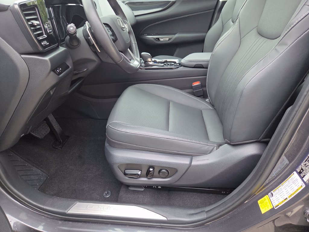 Certified 2025 Lexus NX 250 FWD w/ Accessory Package (2T) image 8