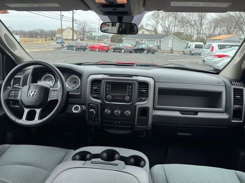Used 2018 RAM 1500 Express image 9