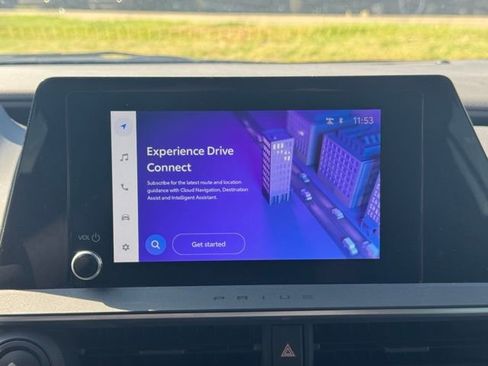 Used 2025 Toyota Prius XLE FWD image 22