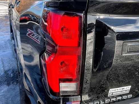 Used 2025 Chevrolet Colorado Z71 w/ Technology Package image 25