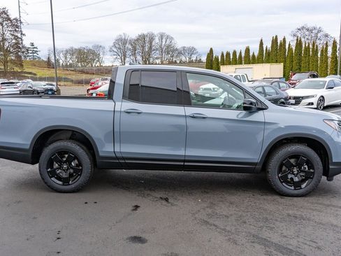 New 2026 Honda Ridgeline Black Edition image 5