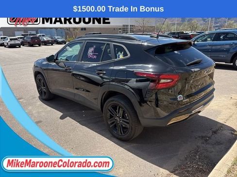 Used 2024 Chevrolet Trax ACTIV w/ Driver Confidence Package FWD image 3