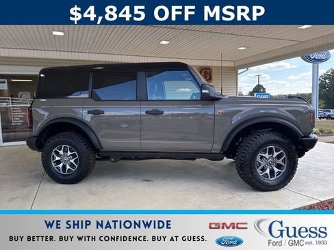 New 2025 Ford Bronco Badlands image 1