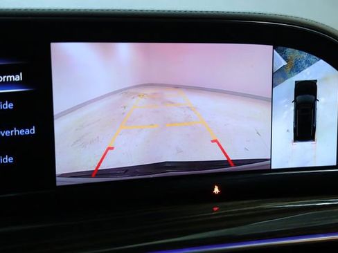 Used 2022 Cadillac Escalade Premium Luxury w/ Performance Package image 18