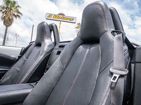 Used 2018 MAZDA MX-5 Miata Grand Touring RWD image 24