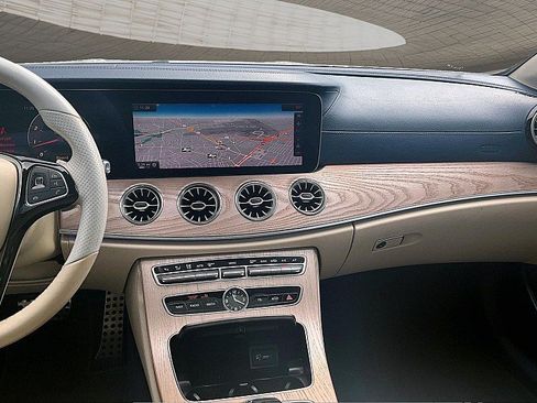 Used 2018 Mercedes-Benz E 400 Coupe w/ Premium 2 Package image 5