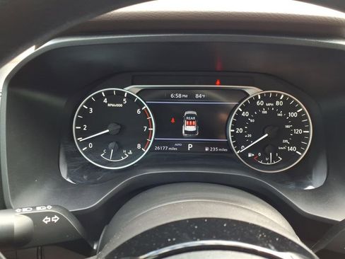 Used 2023 Nissan Rogue SV AWD/4WD image 19